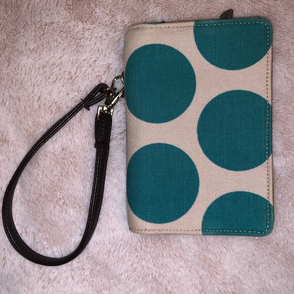 Thirty-one dotted wristlet